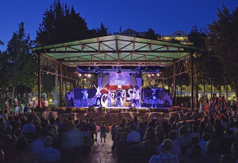 فندق Sol Nessebar Mare All Inclusive