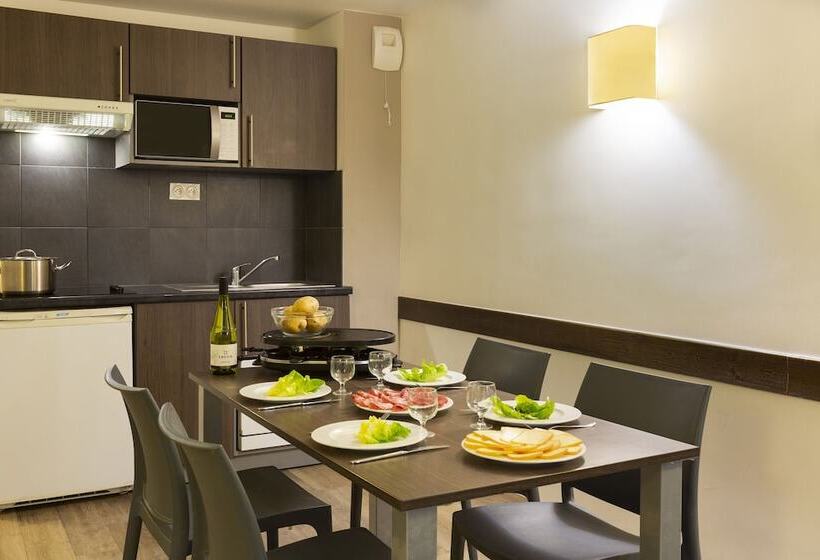 ホテル Sowell Résidences Pierre Blanche