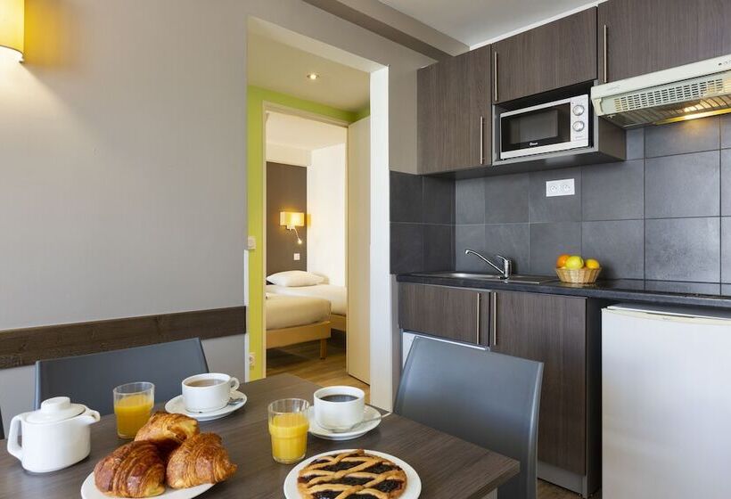 ホテル Sowell Résidences Pierre Blanche