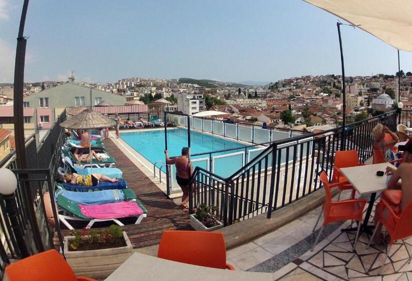 בית מלון כפרי Surtel