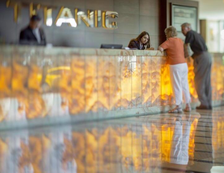 ホテル Titanic City Taksim