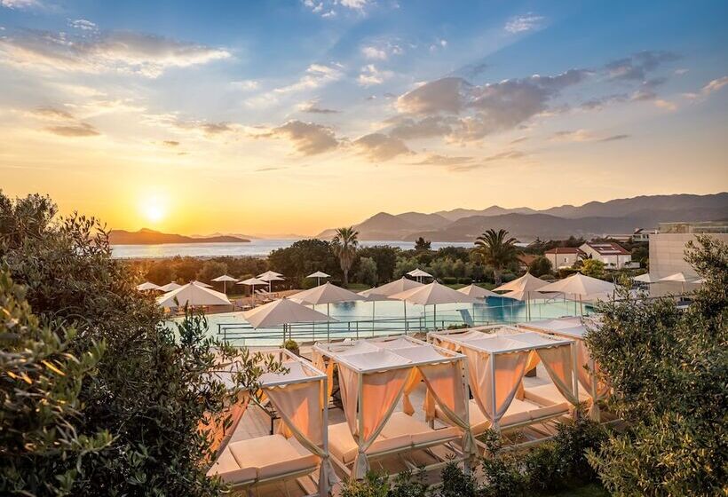 فندق Valamar Lacroma