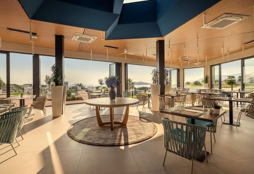 Отель Valamar Lacroma