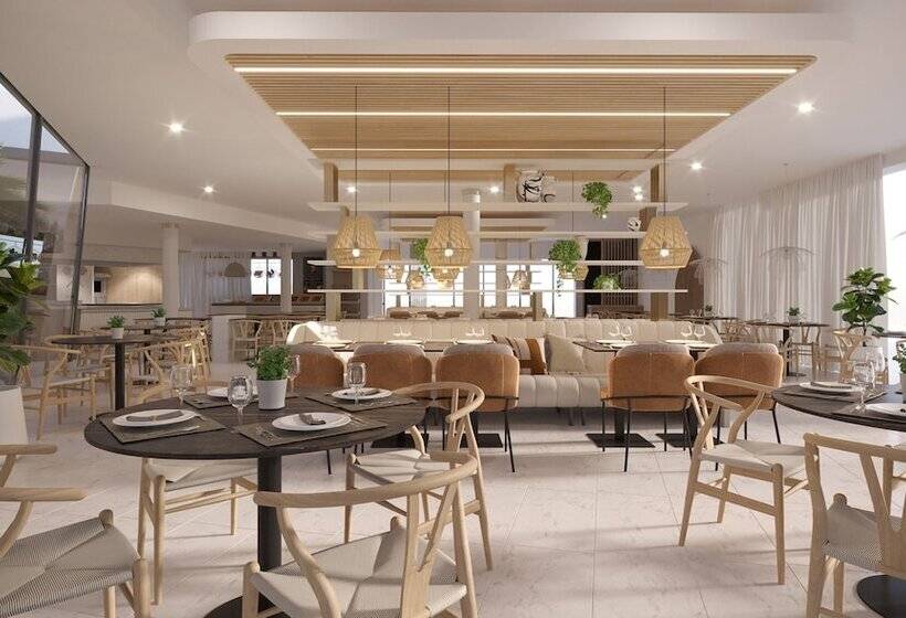 Отель Valamar Lacroma