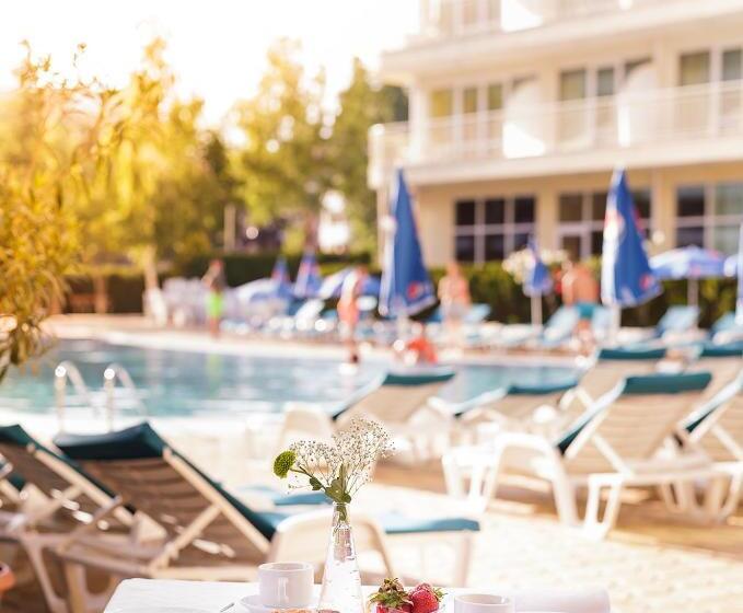 酒店 Wela Premium All Inclusive