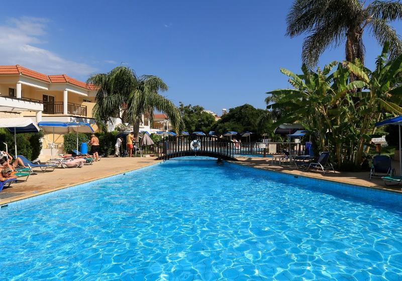 Jacaranda Hotel Apartments