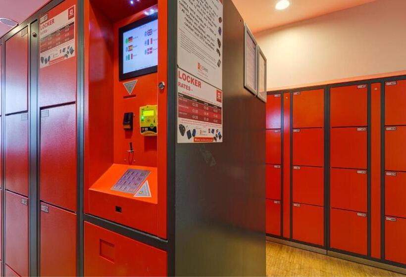 Meininger Hotel Hamburg City Center