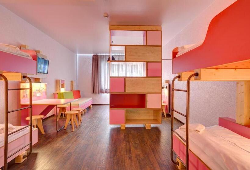 Meininger Hotel Hamburg City Center