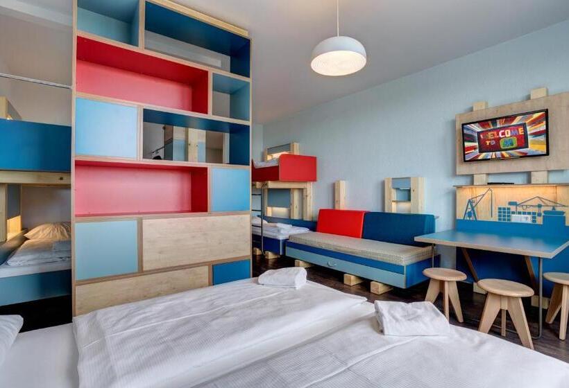 Meininger Hotel Hamburg City Center