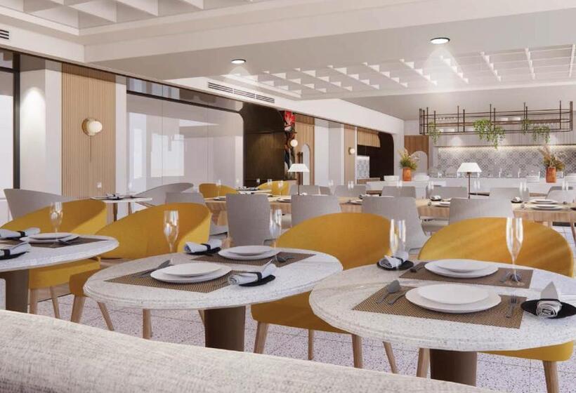 استراحتگاه M Social Hotel Phuket