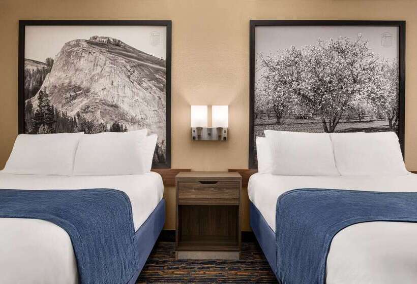 모텔 Super 8 By Wyndham Lindsay Olive Tree