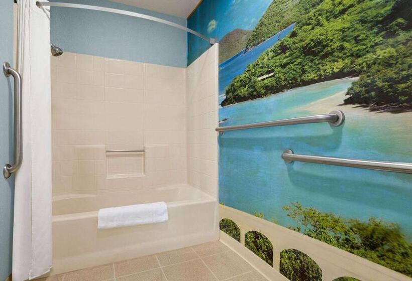 모텔 Super 8 By Wyndham Lindsay Olive Tree