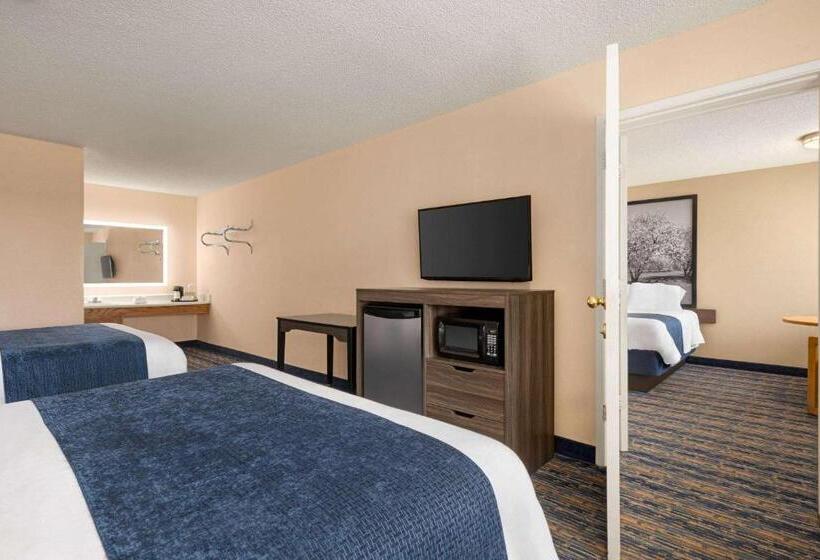 모텔 Super 8 By Wyndham Lindsay Olive Tree