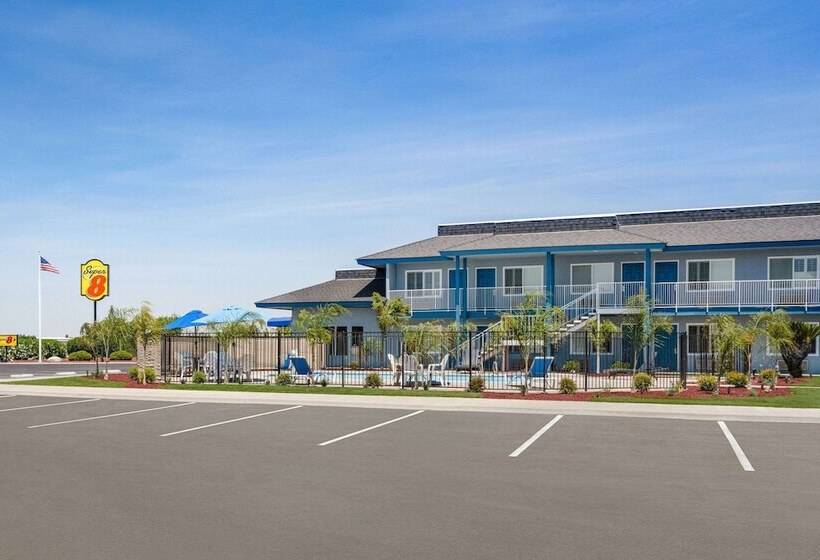 모텔 Super 8 By Wyndham Lindsay Olive Tree