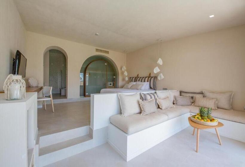 Oceanis Beach & Spa Resort