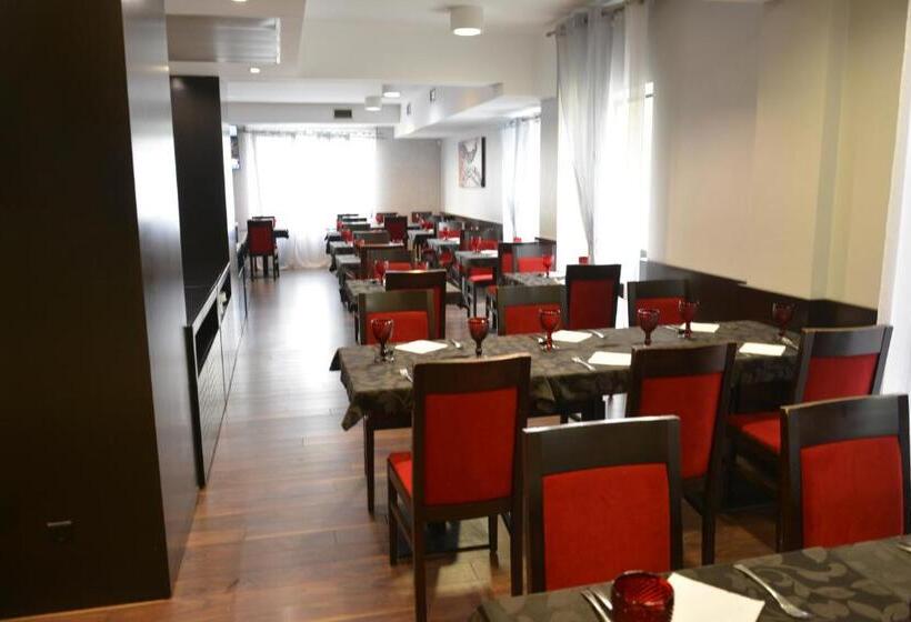 Paredes Hotel Apartamento