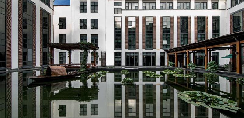 Отель Angel Garden Boutique