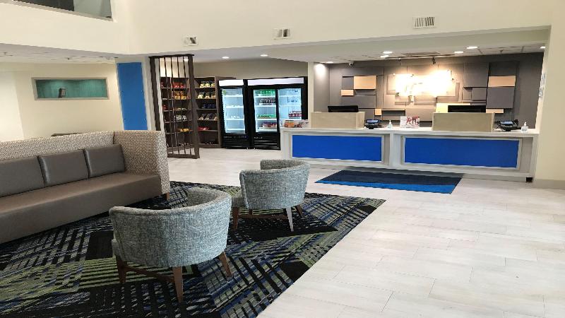 호텔 Holiday Inn Express & Suites Arlington North Stadium Area