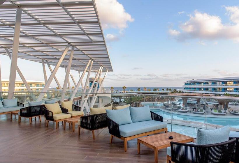 Отель Lyttos Mare