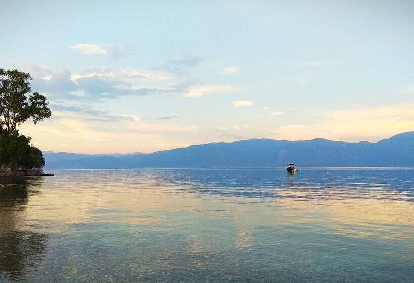 בית מלון כפרי Seacret Apartments