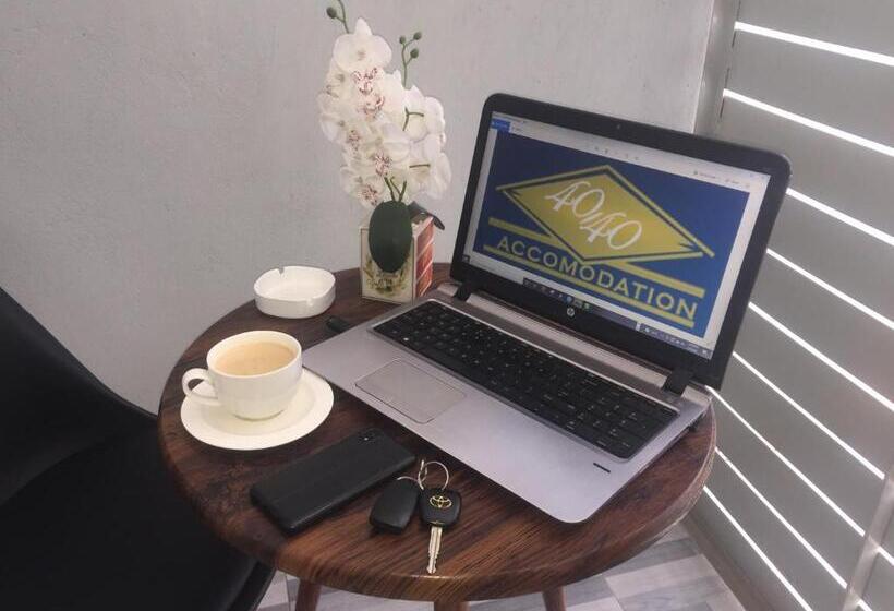 40 40 Accommodation