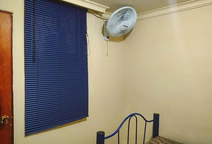 הוסטל Hostal Villa Del Mar   Rodadero