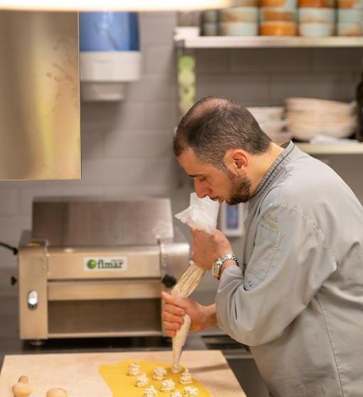 Отель Auberge Au Mai