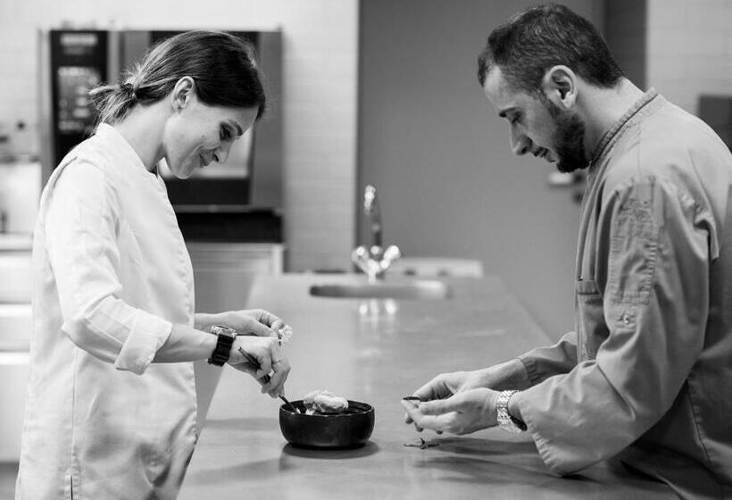 Отель Auberge Au Mai