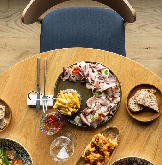 Отель Auberge Au Mai