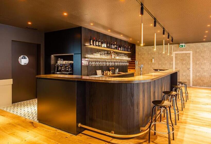 Отель Auberge Au Mai