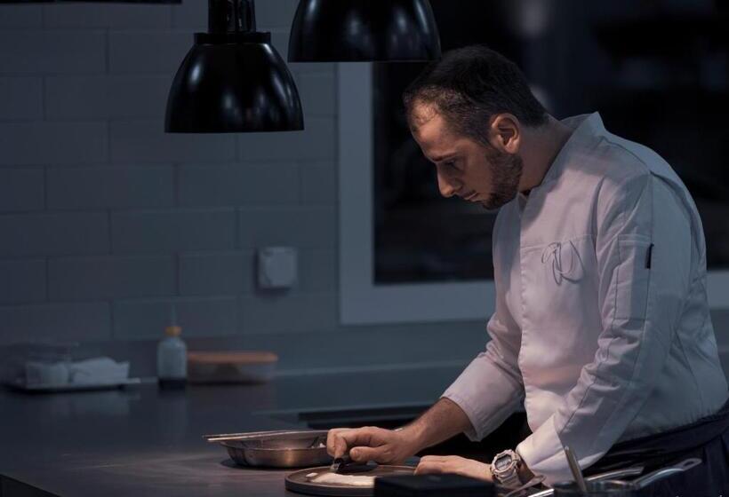 Отель Auberge Au Mai