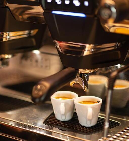 Отель Auberge Au Mai