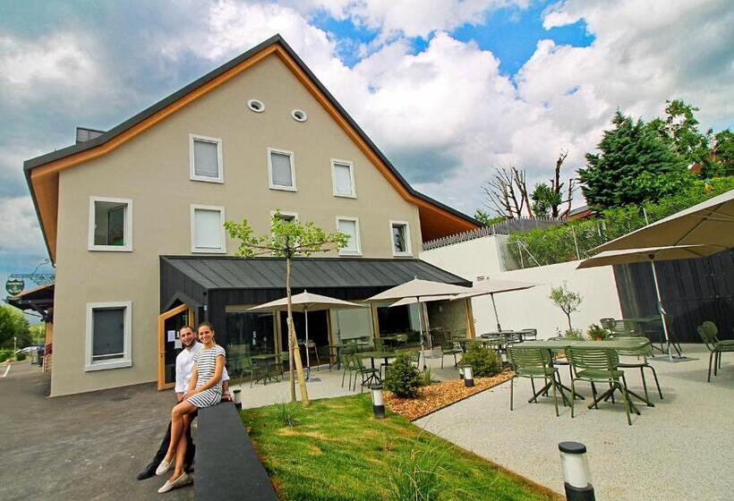 Отель Auberge Au Mai