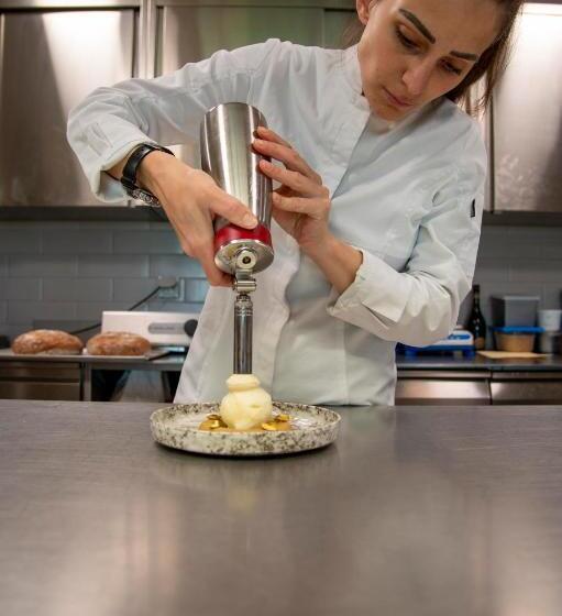 Отель Auberge Au Mai