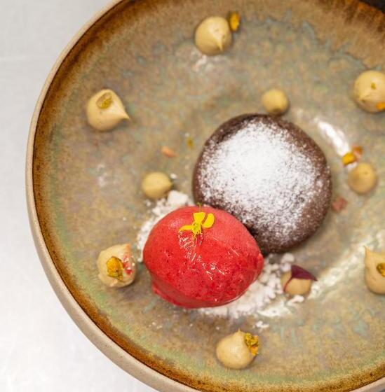 Отель Auberge Au Mai