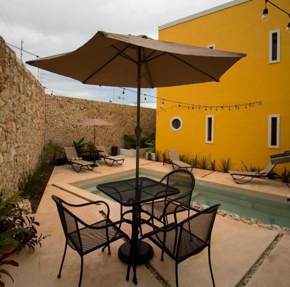 هتل Boutique Bugambilias