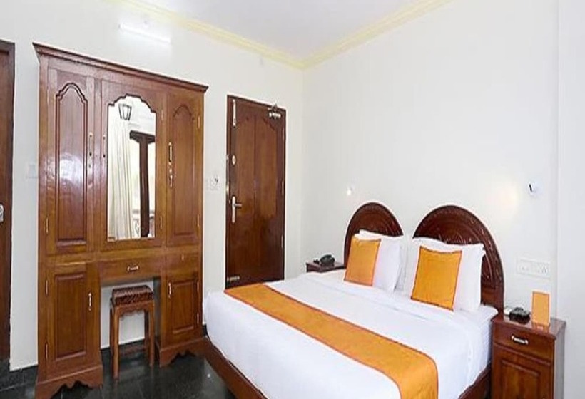 Fabhotel Wateredge Beach Resort