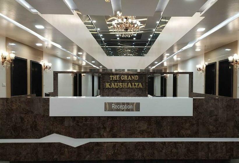 ホテル Grand Kaushalya