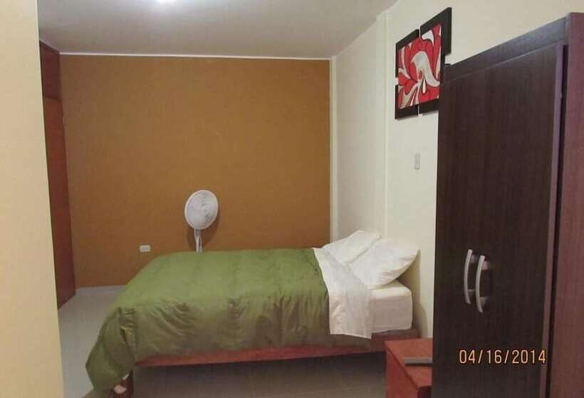 هتل Hostal Macacona