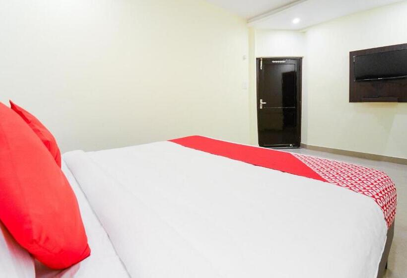 Отель Oyo 46315  Kartar