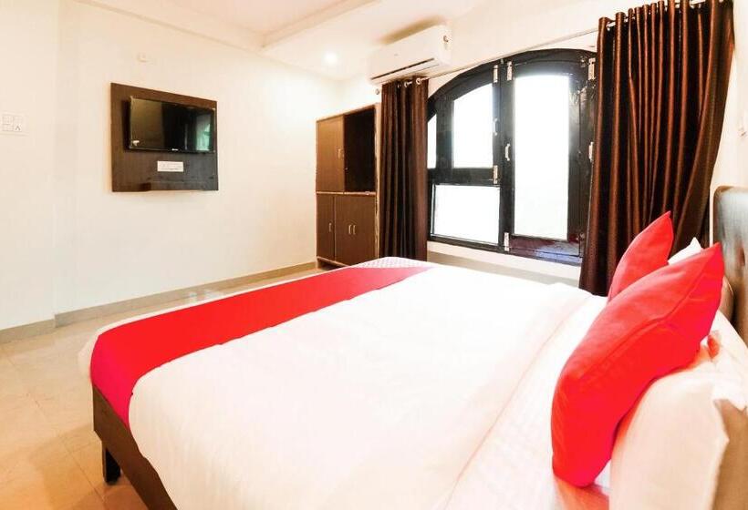 Отель Oyo 46315  Kartar