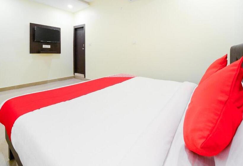 Отель Oyo 46315  Kartar