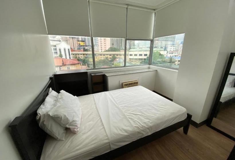 ホテル Oyo 732 Dansalan Suites