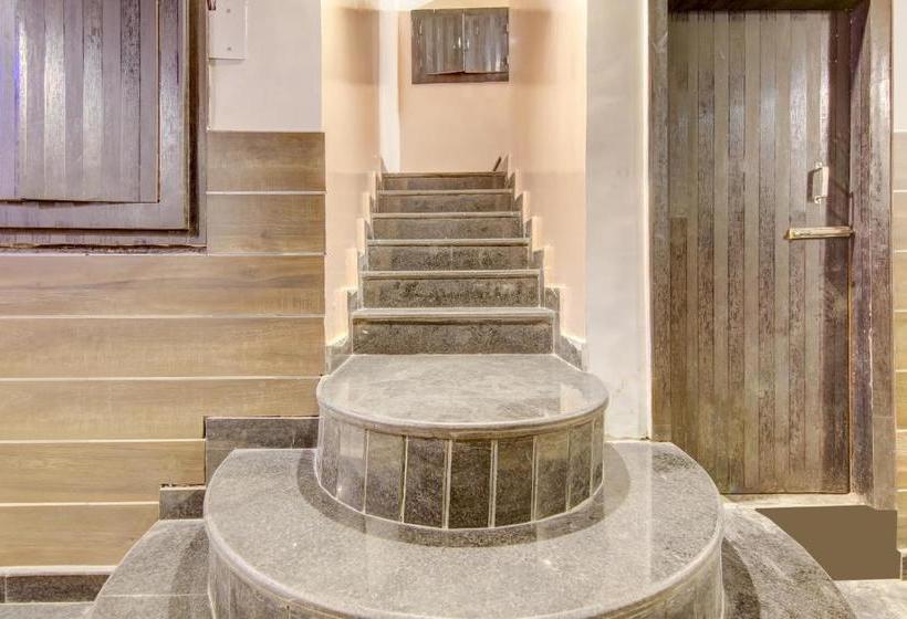 酒店 Oyo 77375 Singh