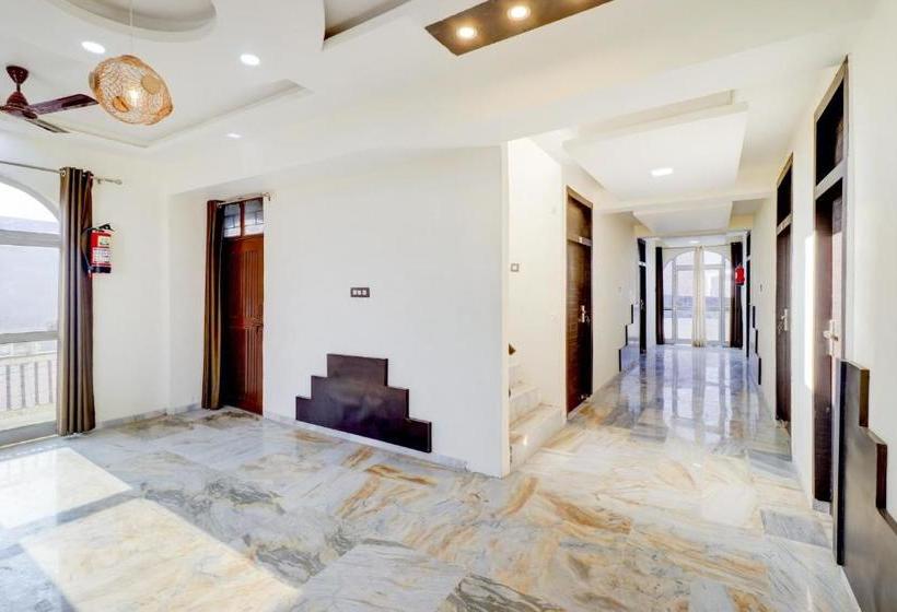 酒店 Oyo 77516  Swastik