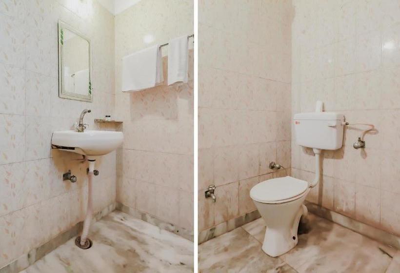 酒店 Oyo 77590 Vats