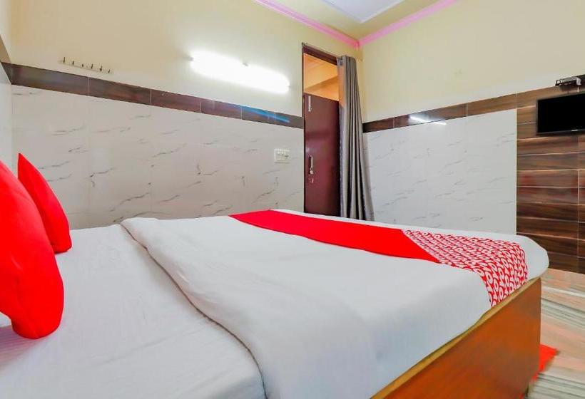 酒店 Oyo 77590 Vats