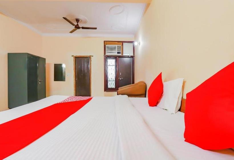 酒店 Oyo 77590 Vats