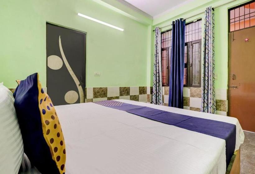 ホテル Spot On 77493 Moon Unit2