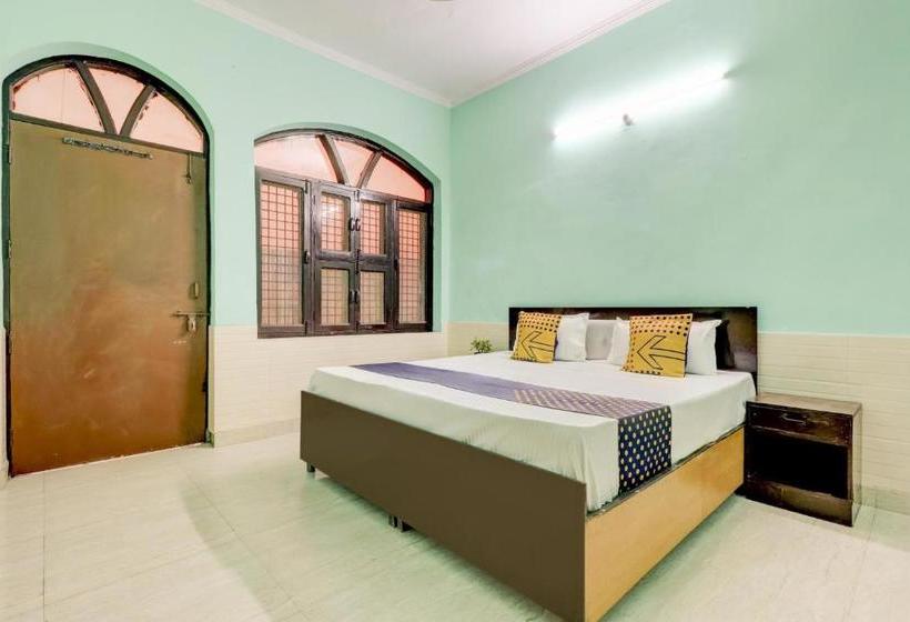 ホテル Spot On 77493 Moon Unit2